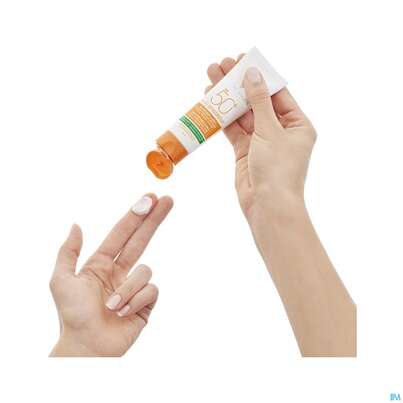 Sie sehen eine Packung Sonnenprodukte Vichy/capital Soleil Mattierende Sonnenpflege 3in1 Lsf50+ 50ml, Produktbild: 07 Sonnenprodukte Vichy/capital Soleil Mattierende Sonnenpflege 3in1 Lsf50+ 50ml, A-Nr.: 5232258 - 07